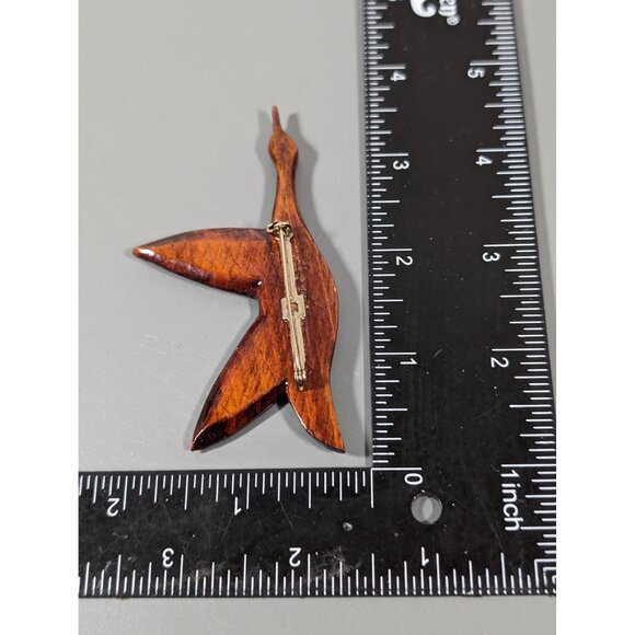 Vintage Brown Wood Carved Flying Goose Pin Brooch - Picture 5 of 5